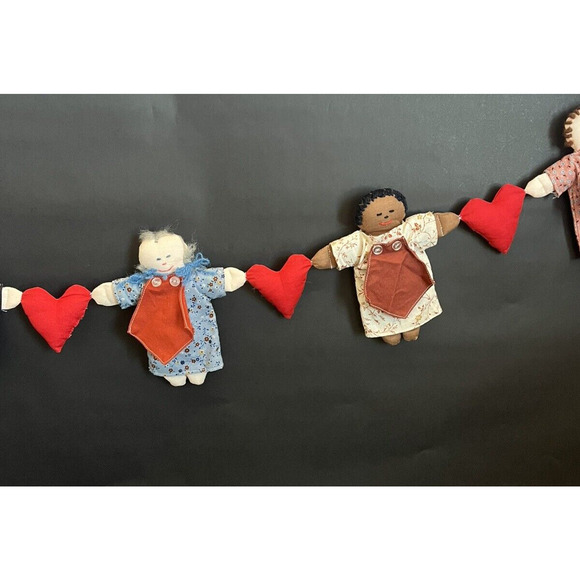 VTG Handsewn Ragdoll & Hearts 42" Garland Love One Another Folk Art Cottage Core - Picture 3 of 7